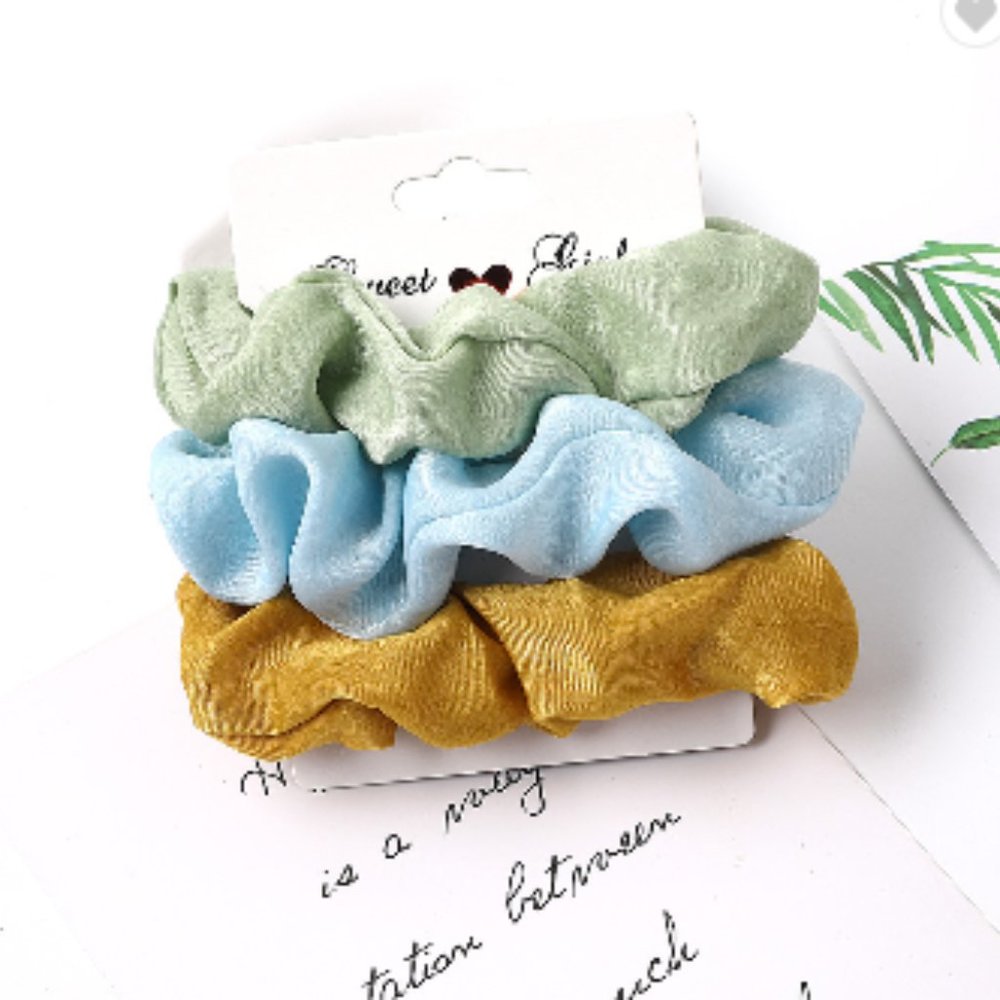 SCRUNCHIES SET OF 3 GREEN YELLOW BLUE